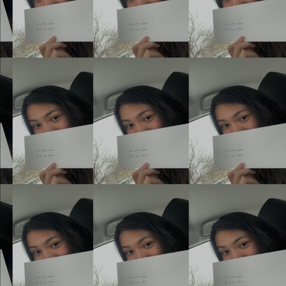 Meet your Posher, Allyssa - Picture 1 of 1